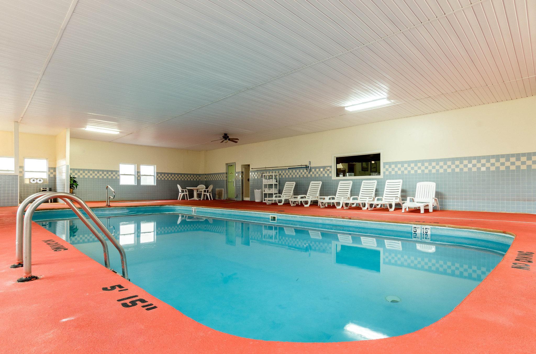 Colby Inn And Suites المظهر الخارجي الصورة