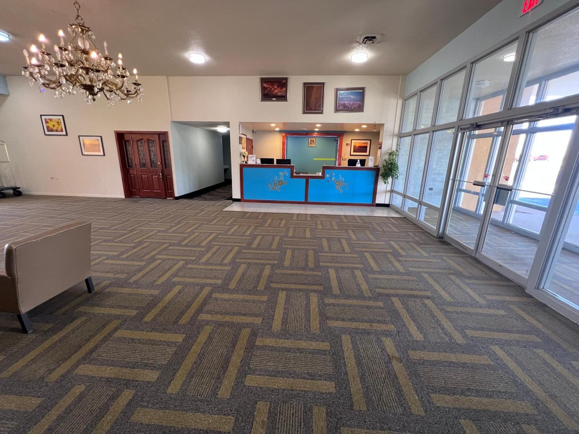 Colby Inn And Suites المظهر الخارجي الصورة