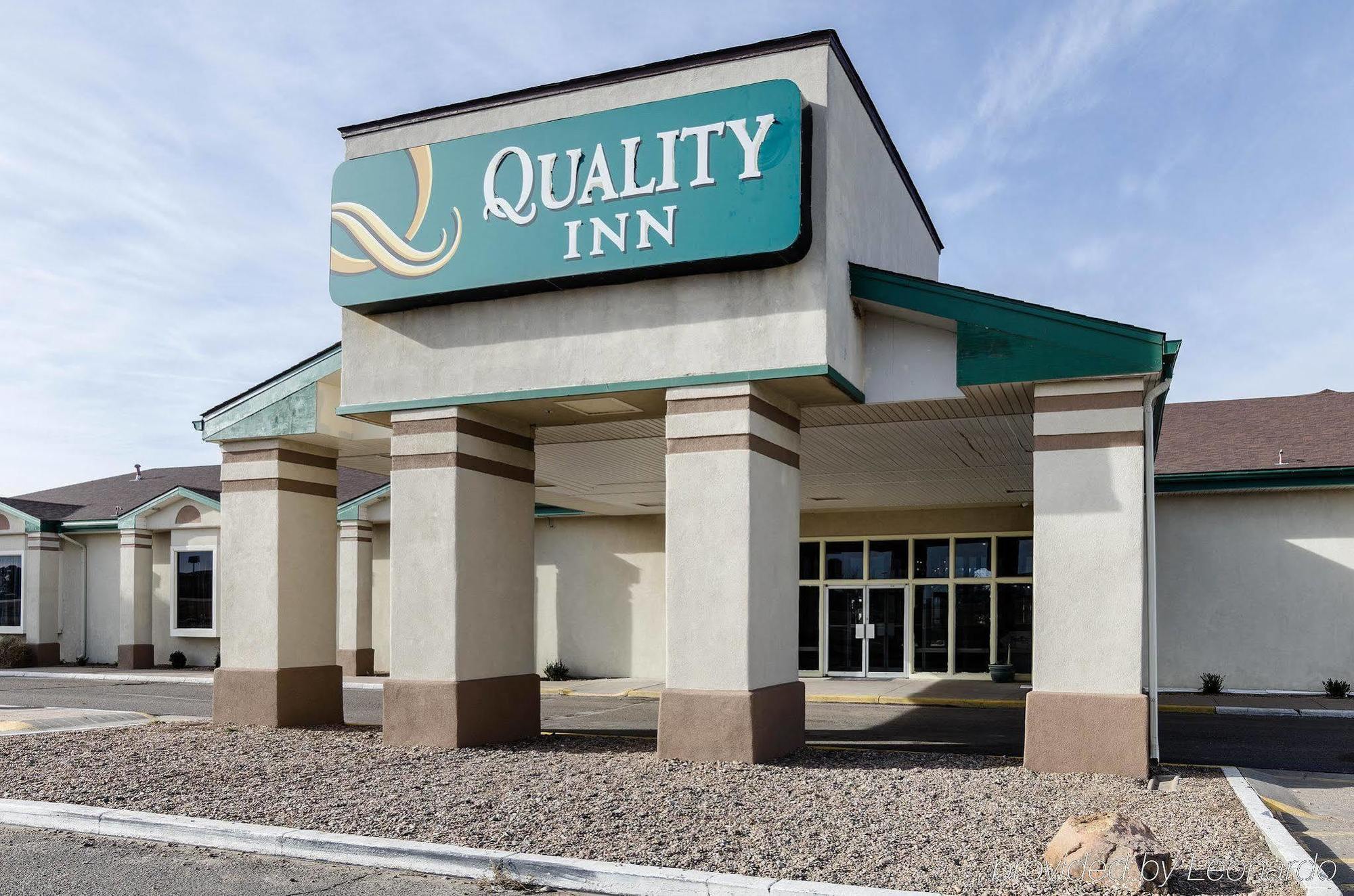 Colby Inn And Suites المظهر الخارجي الصورة